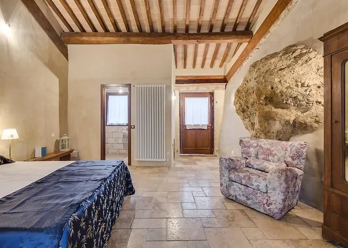 Le Canterie Фермерский дом *